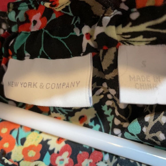 Floral blouse - Picture 4 of 5